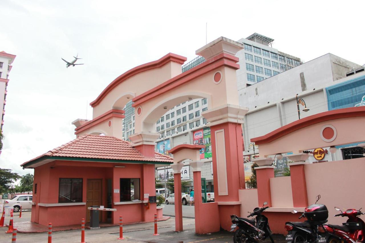 Marina Court Kk City Homestay โกตาคินาบาลู ภายนอก รูปภาพ